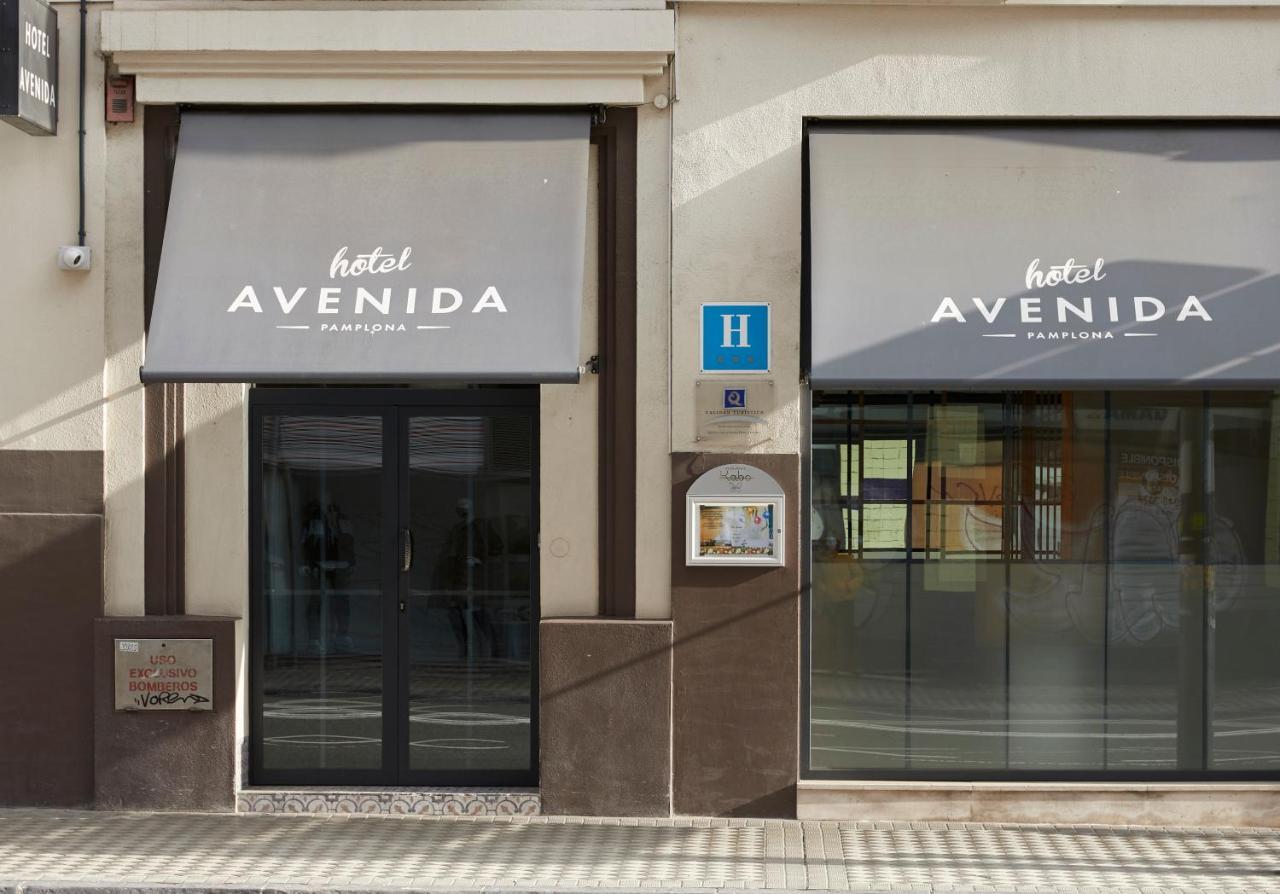 Hotel Avenida Памплона Екстер'єр фото