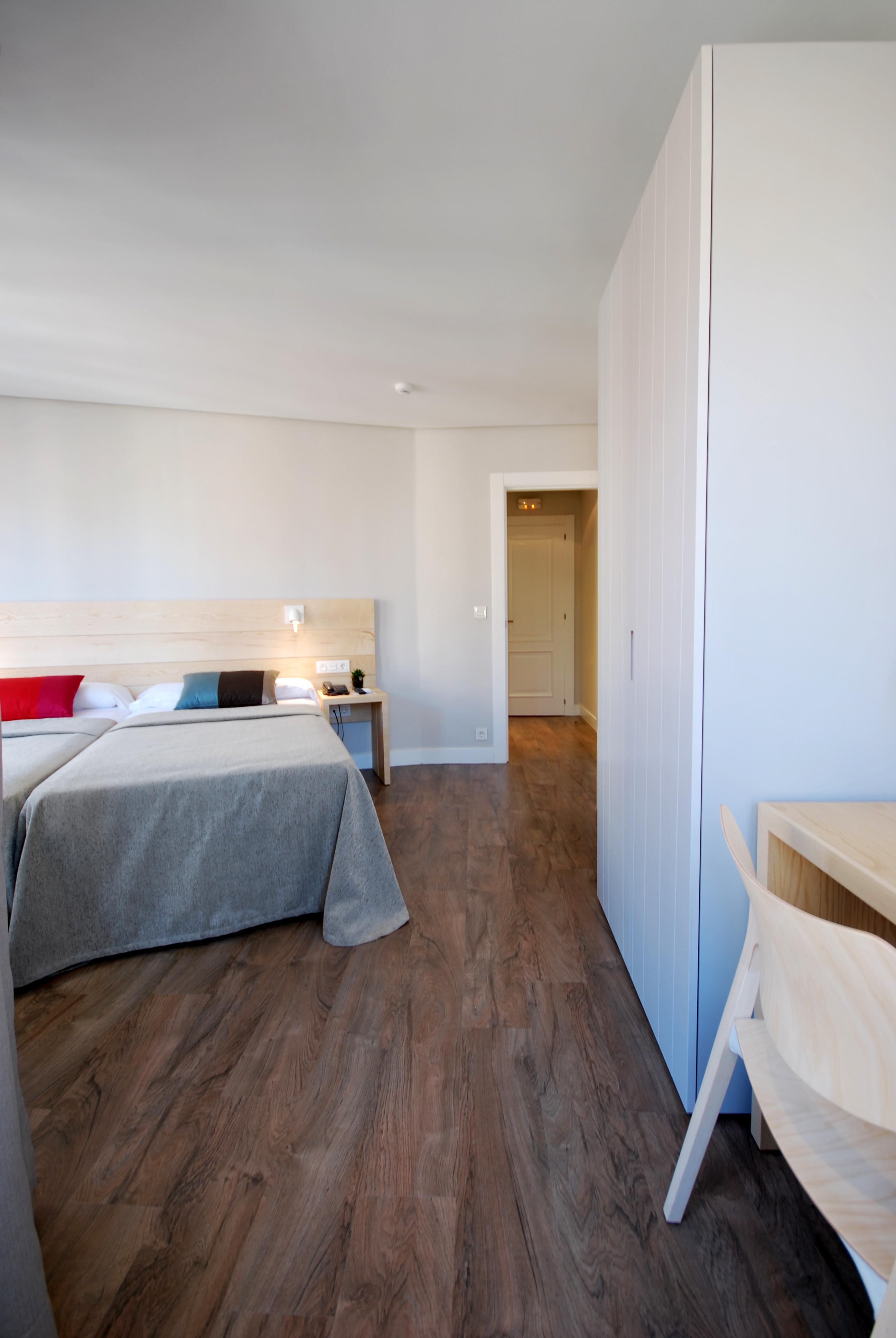 Hotel Avenida Памплона Номер фото